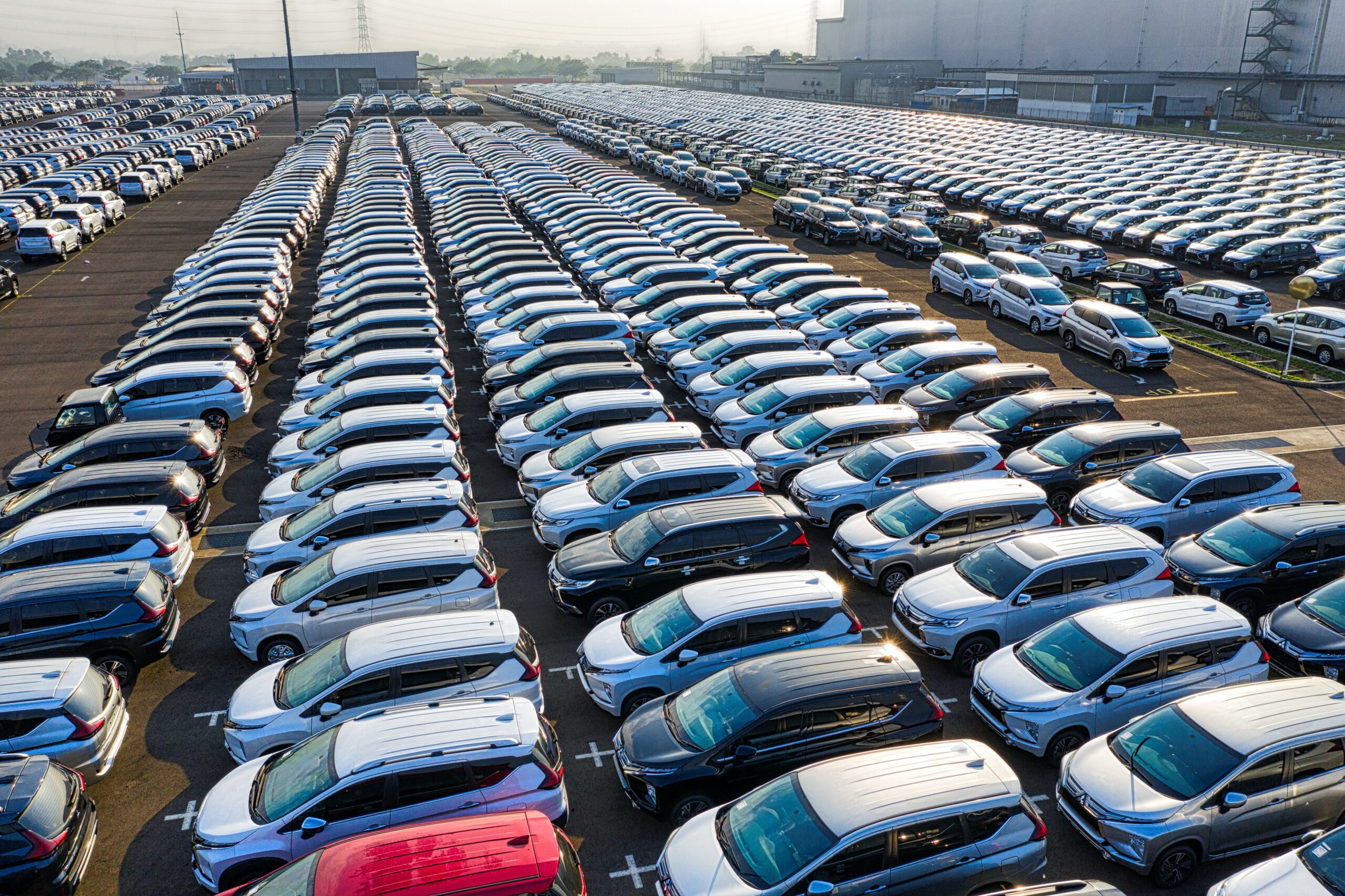 China Surpasses Japan to Become World’s Largest Vehicle Exporter